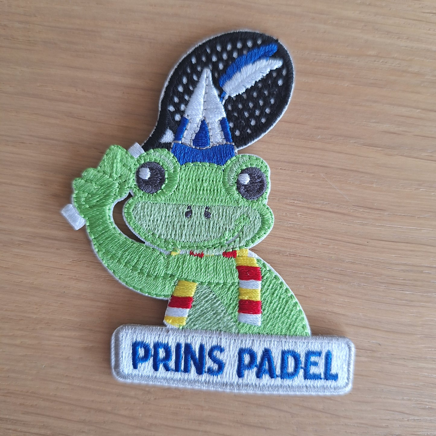 Prins Padel Carnavalsembleem