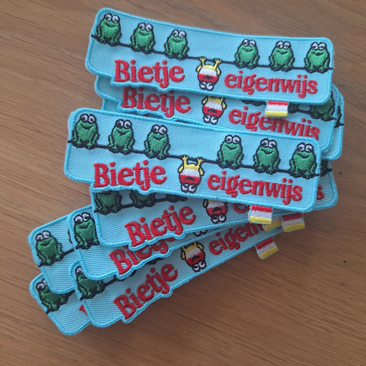 Oeteldonk Bietje eigenwijs embleem