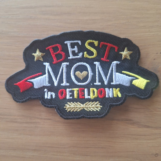 Best mom Carnavalsembleem Oeteldonk
