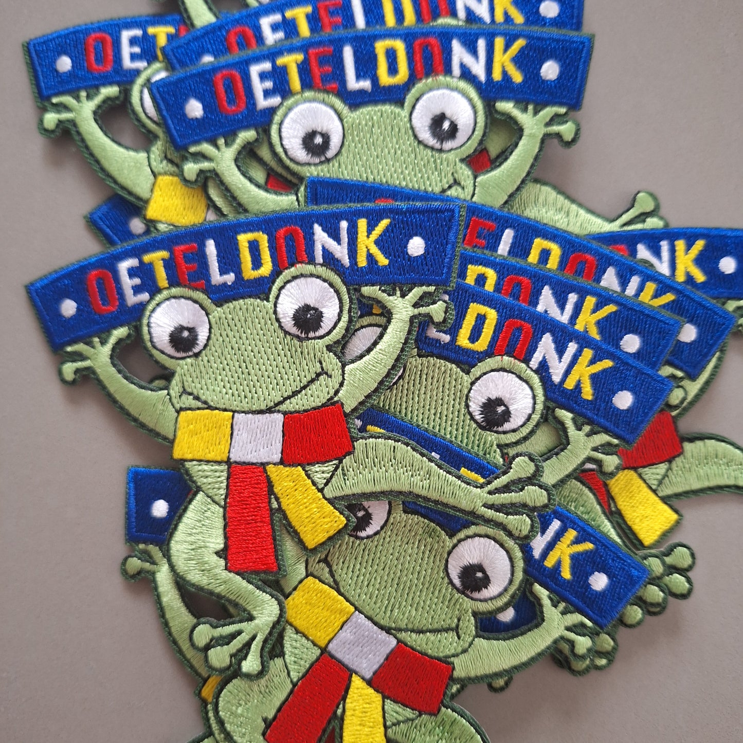 Carnavalsembleem Oeteldonk Kikker